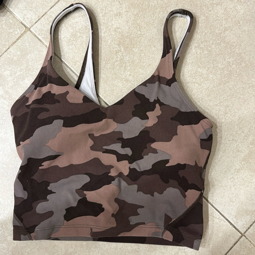 Align top by Lulu Lemon